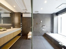 【愛知県/名古屋市瑞穂区松栄町】瑞穂区松栄町一丁目中古戸建 浴室・洗面室