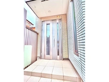 【神奈川県/横浜市磯子区磯子】磯子区磯子6丁目　中古戸建て 玄関