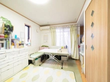 【東京都/北区赤羽西】北区赤羽西6丁目　中古戸建 ダイニング：二面採光、約7.8帖のダイニング（3階部分）