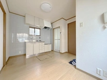 【兵庫県/神戸市灘区岸地通】神戸市灘区岸地通1丁目　中古戸建 ダイニングキッチン