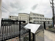 【兵庫県/神戸市西区美賀多台】神戸市西区美賀多台2丁目　中古戸建 西神中学校（現地より約640m）