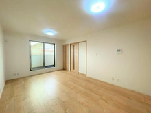 【兵庫県/神戸市中央区坂口通】神戸市中央区坂口通7丁目　中古戸建 リビング・ダイニング