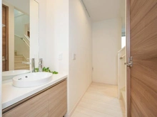 【兵庫県/神戸市垂水区星陵台】プラウドシーズン神戸星陵台　中古戸建 廊下：1階