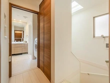 【兵庫県/神戸市垂水区星陵台】プラウドシーズン神戸星陵台　中古戸建 廊下：2階