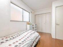 【大阪府/吹田市江坂町】吹田市江坂町一丁目　店舗付住宅 洋室