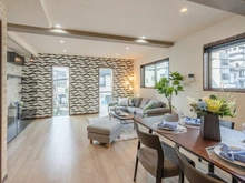 【兵庫県/神戸市中央区下山手通】神戸市中央区下山手通8丁目　中古戸建 ダイニング：【約19.2帖LDK】
