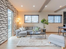 【兵庫県/神戸市中央区下山手通】神戸市中央区下山手通8丁目　中古戸建 LDK：【約19.2帖LDK】
