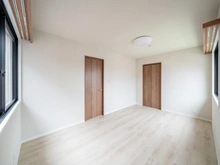 【東京都/墨田区立花】墨田区立花二丁目借地権付戸建 洋室：2階　約7.4帖