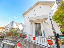 【神奈川県/横浜市泉区岡津町】泉区岡津町　中古一戸建 外観