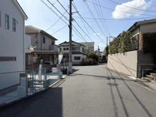 【神奈川県/横浜市青葉区大場町】横浜市青葉区大場町　新築戸建 前面道路