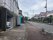 【神奈川県/横浜市泉区西が岡】泉区西が岡2丁目　新築戸建 前面道路