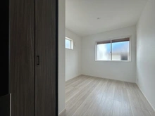 【神奈川県/横浜市泉区西が岡】泉区西が岡2丁目　新築戸建 洋室：約5.5帖