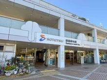 【神奈川県/横浜市泉区岡津町】泉区岡津町　新築戸建　1号棟  相鉄いずみ野線「緑園都市」駅（現地より約1,334m）