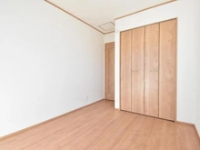 【神奈川県/横浜市瀬谷区二ツ橋町】瀬谷区二ツ橋町　新築戸建　B号棟 洋室：約4.8帖