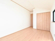 【神奈川県/横浜市瀬谷区二ツ橋町】瀬谷区二ツ橋町　新築戸建　B号棟 洋室：約6.0帖