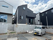 【神奈川県/横浜市旭区今宿東町】旭区今宿東町　新築戸建A号棟 建築中の外観：全2棟