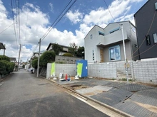 【神奈川県/横浜市旭区今宿東町】旭区今宿東町　新築戸建B号棟 建築中の外観：全2棟
