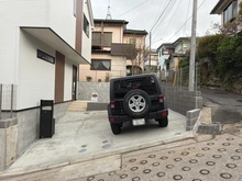 【神奈川県/横浜市旭区笹野台】旭区笹野台4丁目　新築戸建 駐車場