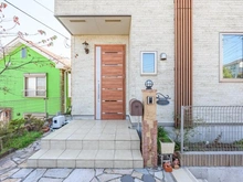 【神奈川県/横浜市保土ケ谷区上菅田町】保土ケ谷区上菅田町　中古注文住宅 玄関