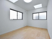 【神奈川県/横浜市鶴見区東寺尾東台】鶴見区東寺尾東台　中古戸建 洋室：2階　約6.7帖