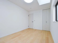 【神奈川県/横浜市鶴見区東寺尾東台】鶴見区東寺尾東台　中古戸建 洋室：2階　約6.7帖