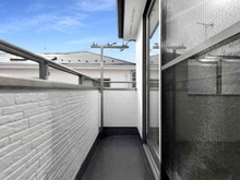 【神奈川県/横浜市鶴見区東寺尾東台】鶴見区東寺尾東台　中古戸建 バルコニー