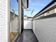 【神奈川県/横浜市鶴見区東寺尾東台】鶴見区東寺尾東台　中古戸建 バルコニー