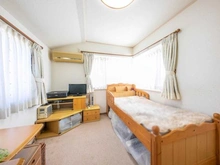 【神奈川県/横浜市旭区南本宿町】旭区南本宿町　中古戸建 洋室