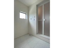 【神奈川県/川崎市幸区戸手】川崎市幸区戸手4丁目　新築戸建　1号棟／全10棟 洗濯機置き場