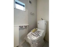 【神奈川県/川崎市幸区戸手】川崎市幸区戸手4丁目　新築戸建　2号棟／全10棟 トイレ