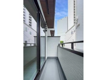 【神奈川県/川崎市幸区戸手】川崎市幸区戸手4丁目　新築戸建　2号棟／全10棟 バルコニー：2階