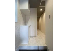 【神奈川県/川崎市幸区戸手】川崎市幸区戸手4丁目　新築戸建　3号棟／全10棟 玄関