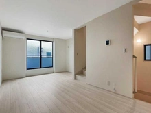 【神奈川県/川崎市幸区戸手】川崎市幸区戸手4丁目　新築戸建　4号棟／全10棟 リビング・ダイニング