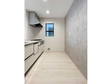 【神奈川県/川崎市幸区戸手】川崎市幸区戸手4丁目　新築戸建　4号棟／全10棟 キッチン