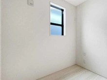 【神奈川県/川崎市幸区戸手】川崎市幸区戸手4丁目　新築戸建　4号棟／全10棟 サービスルーム（納戸）：3階