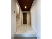 【神奈川県/川崎市幸区戸手】川崎市幸区戸手4丁目　新築戸建　6号棟／全10棟 玄関