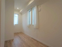 【東京都/目黒区東が丘】目黒区東が丘2丁目　中古戸建 洋室：約6.2帖　2面採光