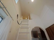 【東京都/目黒区東が丘】目黒区東が丘2丁目　中古戸建 収納：小屋裏収納