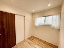 【東京都/目黒区東が丘】目黒区東が丘2丁目　中古戸建 サービスルーム（納戸）：約3.4帖