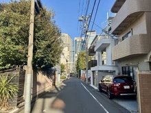 【東京都/港区高輪】港区高輪四丁目戸建 前面道路