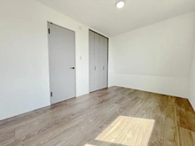 【兵庫県/伊丹市千僧】伊丹市千僧6丁目 新築戸建 洋室：3階約6.8帖