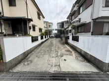 【兵庫県/伊丹市瑞ケ丘】伊丹市瑞ケ丘4丁目 中古戸建 アプローチ