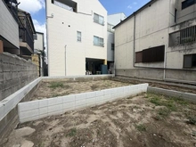 【大阪府/大阪市住吉区墨江】大阪市住吉区墨江1期2号棟 現地（建築前）：全2棟/奥側旗竿地