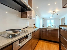 【大阪府/吹田市円山町】プラウドシーズン千里円山町 STAGE70 キッチン