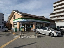 【兵庫県/尼崎市東本町】尼崎市東本町四丁目 中古戸建 ファミリーマート尼崎築地店（現地より約350m）：