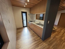 【千葉県/千葉市稲毛区作草部町】千葉市稲毛区作草部町　中古戸建 キッチン：家具調度品は価格に含まれません