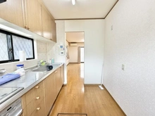 【千葉県/千葉市中央区青葉町】千葉市中央区青葉町　中古戸建 キッチン
