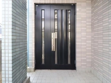 【千葉県/千葉市稲毛区小深町】千葉市稲毛区小深町　中古戸建 玄関