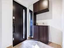 【東京都/武蔵村山市神明】武蔵村山市神明1丁目　中古戸建 玄関