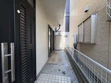 【埼玉県/所沢市宮本町】所沢市宮本町1丁目　中古戸建 敷地内